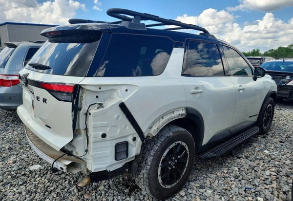 2023 Nissan Pathfinder Rock Creek photo 3