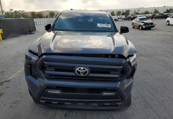 2025 Toyota Tacoma SR5 photo 5