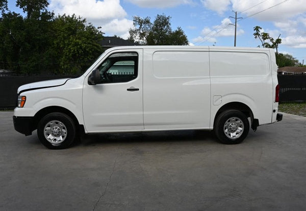 2021 Nissan NV 2500 HD SV photo 5