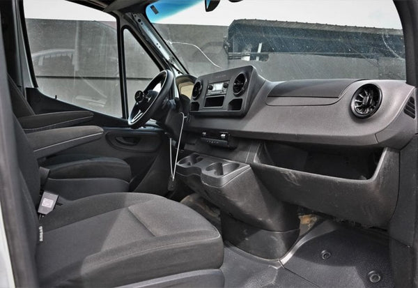 2022 Mercedes-Benz Sprinter 2500 photo 9