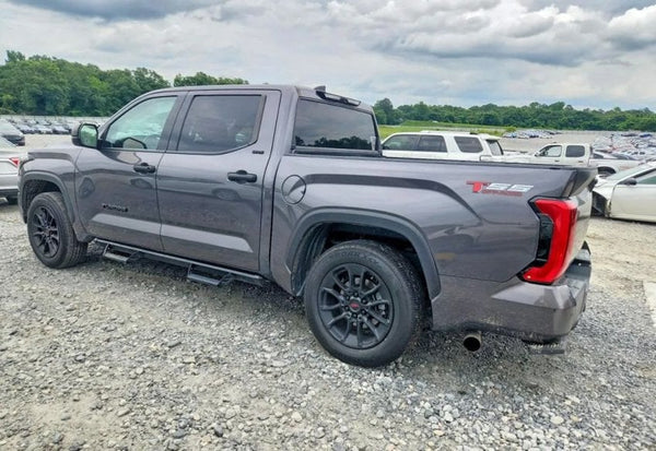 2022 Toyota Tundra SR5 vehicle photo 3