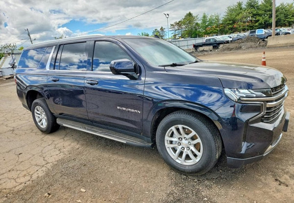 2023 Chevrolet Suburban LT vehicle photo 1