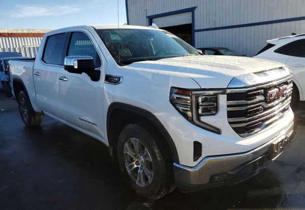 2025 GMC Sierra 1500 SLT photo 2