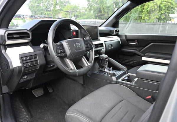 2024 Toyota Tacoma TRD Off-Road photo 11