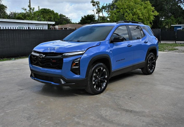 2025 Chevrolet Equinox RS photo 2