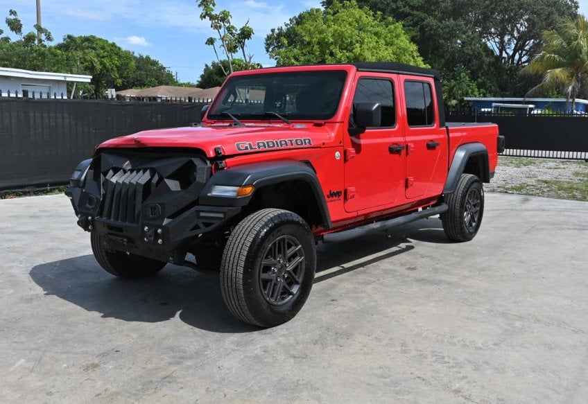 2020 Jeep Gladiator Sport S main vehicle photo