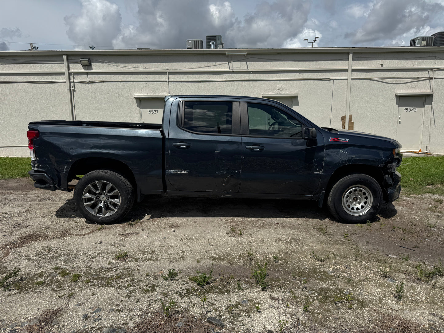 2021 Chevrolet Silverado RST