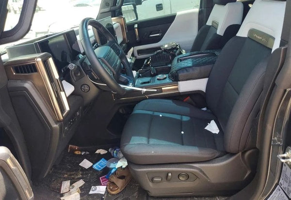 2025 GMC HUMMER EV 2X vehicle photo 8