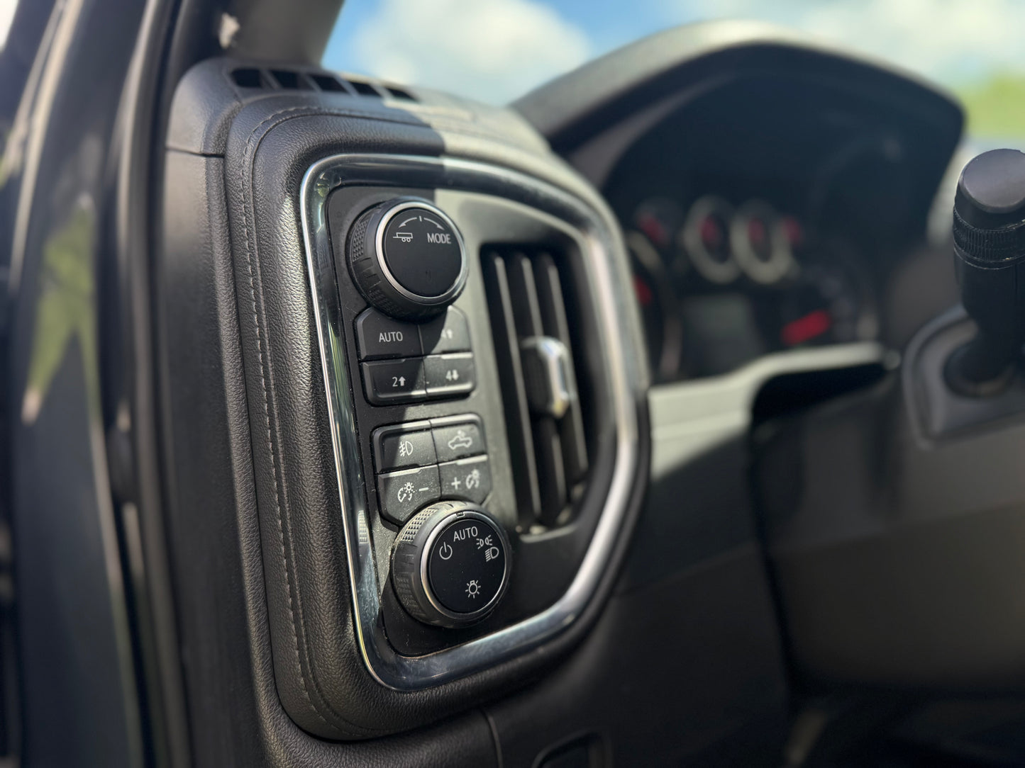 2021 Chevrolet Silverado RST