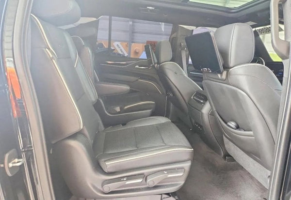 2021 Cadillac Escalade ESV Sport vehicle photo 10