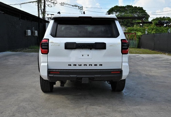 2025 Toyota 4Runner SR5 photo 7