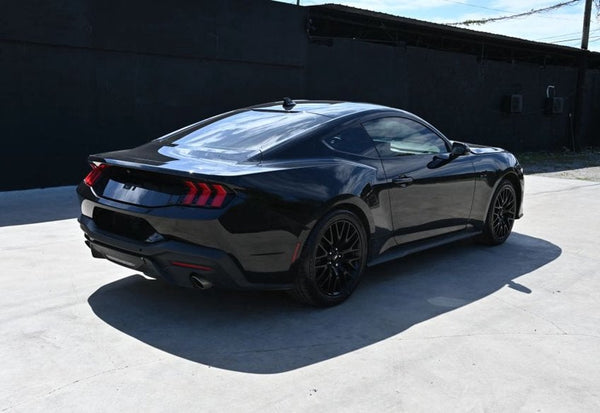 2024 Ford Mustang GT photo 3