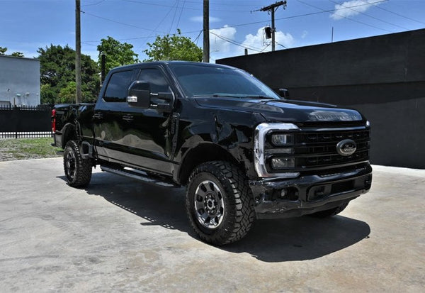 2024 Ford F-250 Super Duty Lariat photo 2