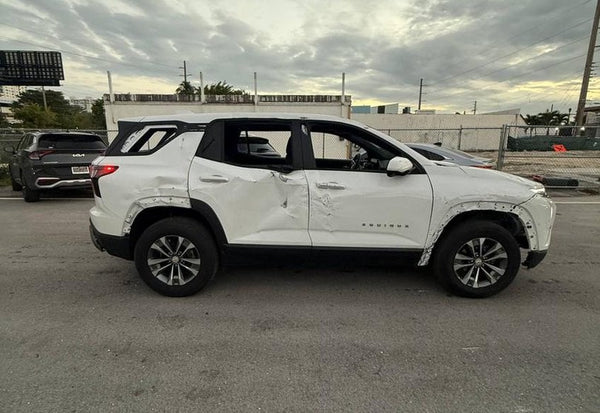 2025 Chevrolet Equinox LT photo 6