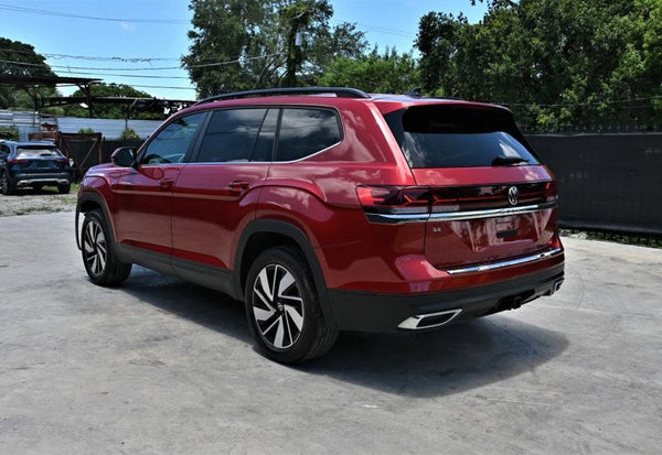2025 Volkswagen Atlas SE vehicle photo 4