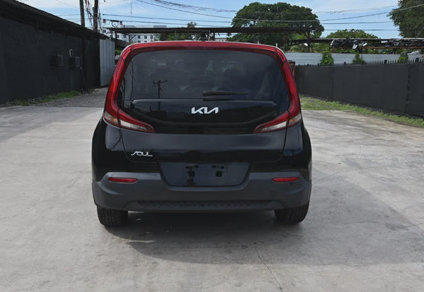 2022 Kia Soul LX Wagon 4D vehicle photo 8