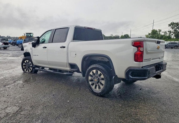 2025 Chevrolet Silverado 2500HD Custom vehicle photo 2