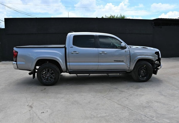2019 Toyota Tacoma SR5 V6 vehicle photo 6