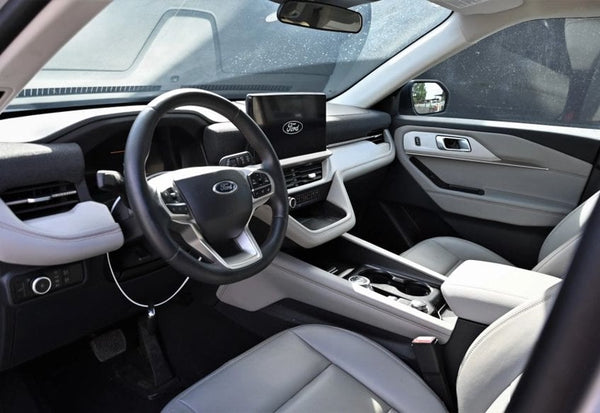 2025 Ford Explorer Active photo 12