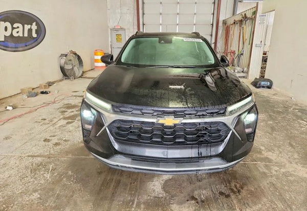 2025 Chevrolet Trax LT photo 5