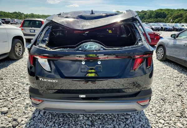 2026 Hyundai TUCSON SE vehicle photo 6