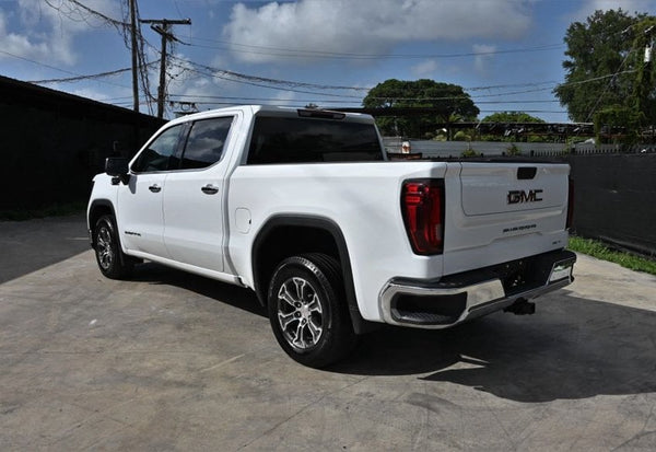 2025 GMC Sierra 1500 SLT vehicle photo 2