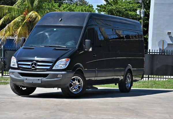 2013 Mercedes-Benz Sprinter 2500 Cargo Extended w/170" WB Van 3D vehicle photo 4