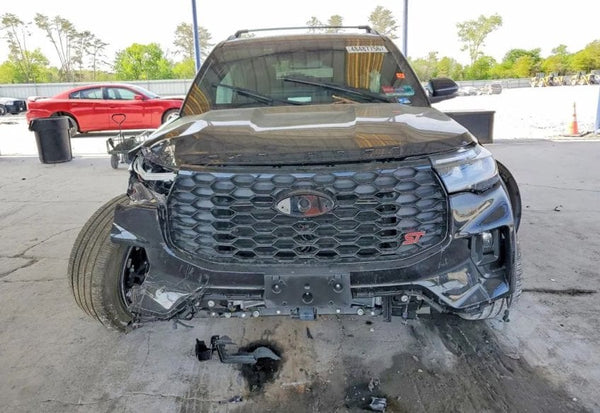 2026 Ford Explorer ST photo 5