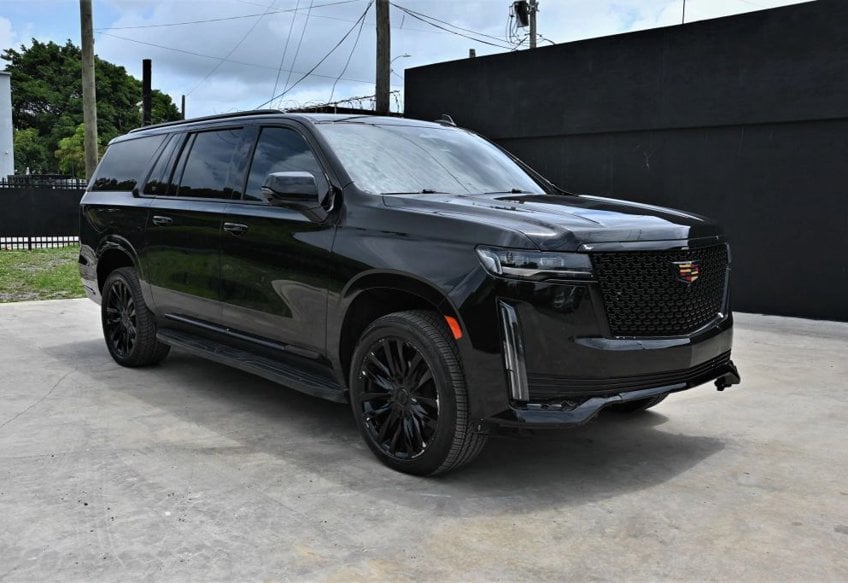 2022 Cadillac Escalade ESV Luxury main vehicle photo