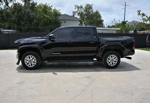 2024 Toyota Tacoma SR5 photo 6