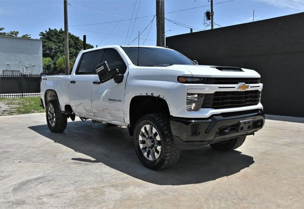 2024 Chevrolet Silverado 2500HD Custom Pickup 4D 6 1/2 ft