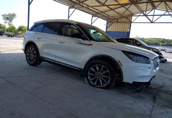 2021 Lincoln Corsair Standard vehicle photo 4