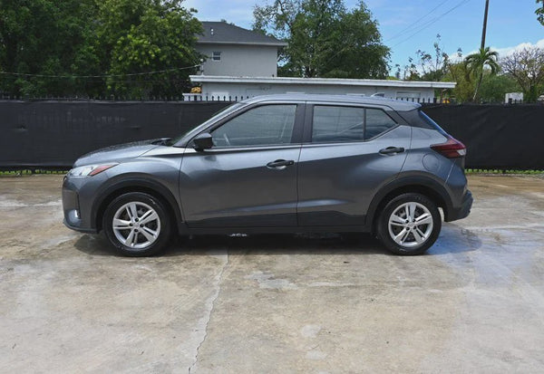 2021 Nissan Kicks S photo 5
