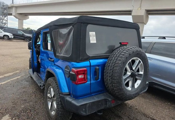 2021 Jeep Wrangler Unlimited Sahara photo 2