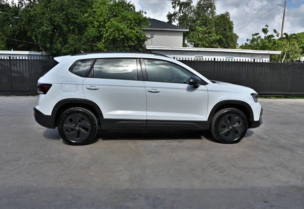 2025 Volkswagen Taos S vehicle photo 5