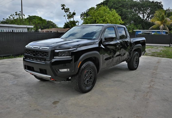 2026 Nissan Frontier PRO-4X photo 2