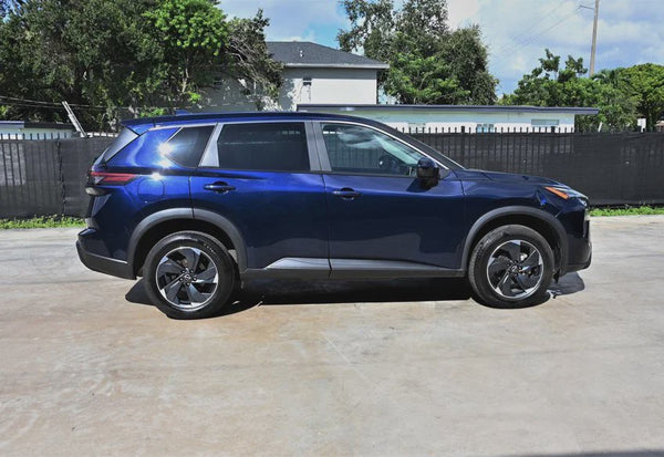 2025 Nissan Rogue SV vehicle photo 6