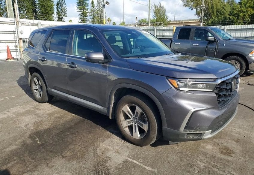 2023 Honda Pilot EX-L main vehicle photo
