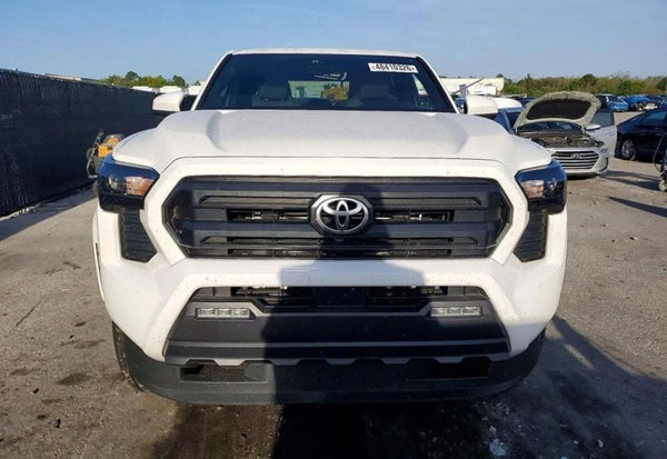2025 Toyota Tacoma SR5 photo 5