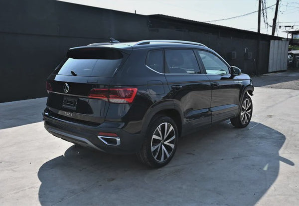2024 Volkswagen Taos SE vehicle photo 4