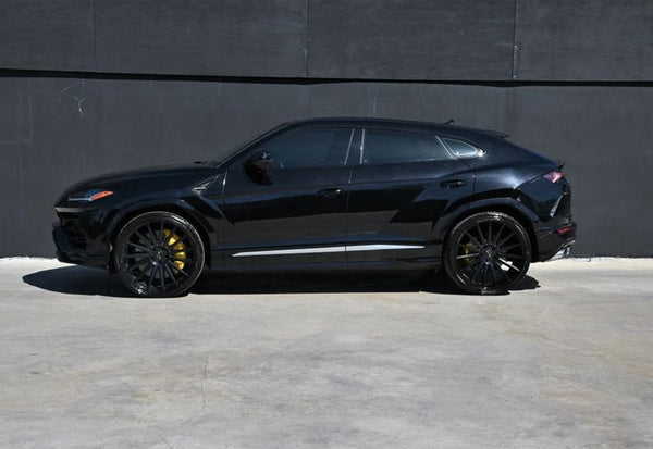 2020 Lamborghini Urus Base photo 6
