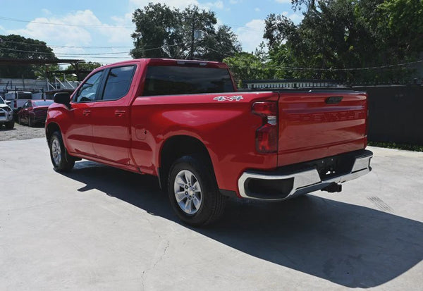 2023 Chevrolet Silverado 1500 LT vehicle photo 6