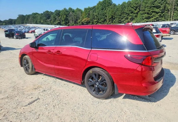 2023 Honda Odyssey Sport vehicle photo 3
