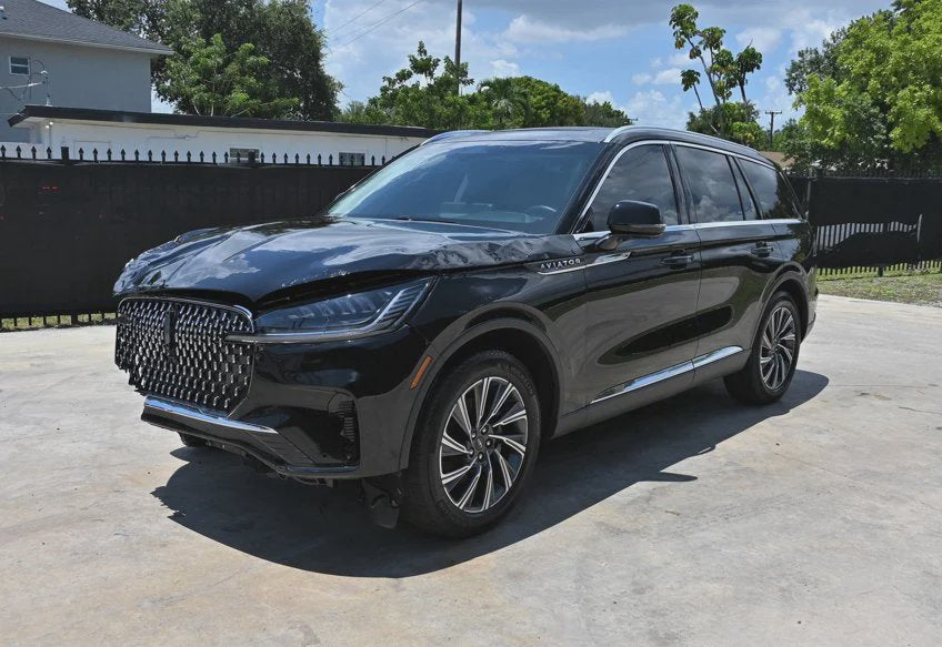 2025 Lincoln Aviator Premiere main vehicle photo
