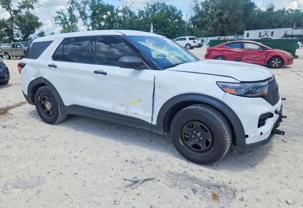 2025 Ford Explorer Police Interceptor Utility vehicle photo 2
