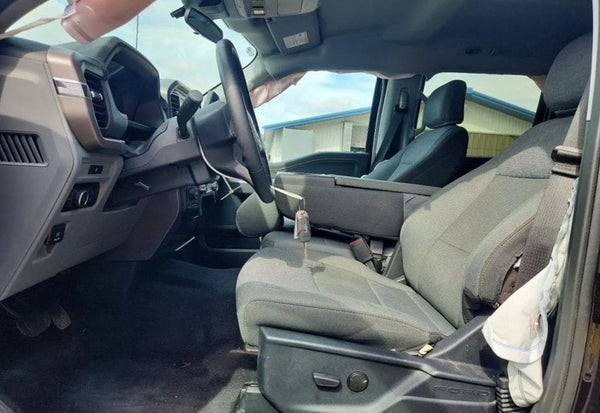 2025 Ford F-150 XLT vehicle photo 8