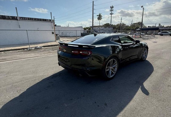 2020 Chevrolet Camaro LT photo 4