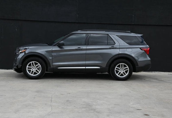 2025 Ford Explorer Active photo 6